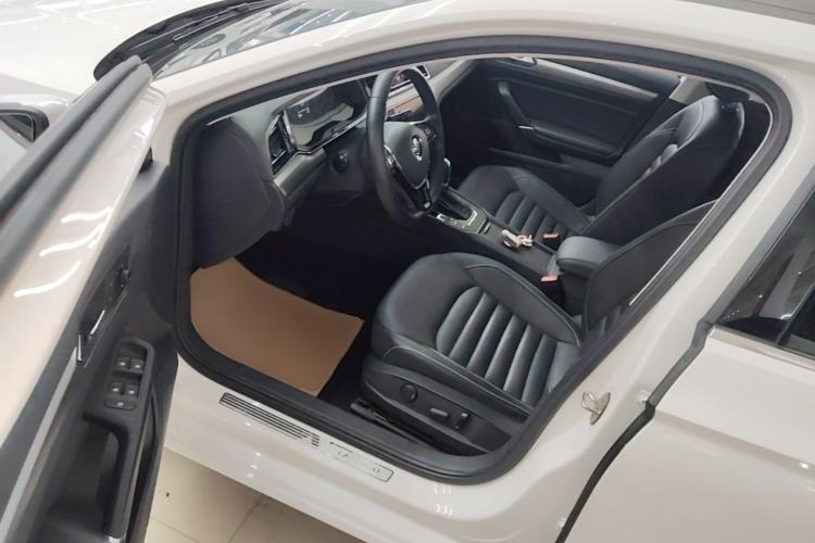 Used Volkswagen Lamando 2019 280TSI DSG Comfort Edition China V Standard Driver Seat