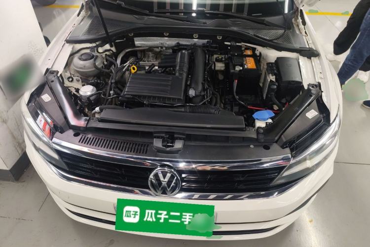 Used Volkswagen Lamando 2019 230TSI DSG Fashion Edition China VI Engine Bay