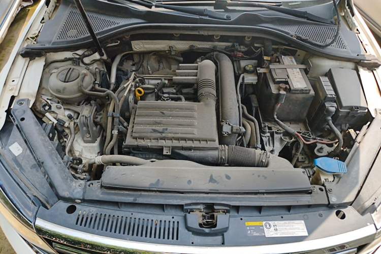 Used Volkswagen Lamando 2019 280TSI DSG Comfort Edition China V Standard Engine Bay