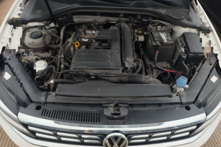 Used Volkswagen Lamando 2019 280TSI DSG Comfort Edition China VI standard Engine Bay