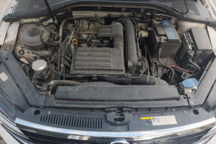 Used Volkswagen Lamando 2019 230TSI DSG Fashion Edition China VI Engine Bay