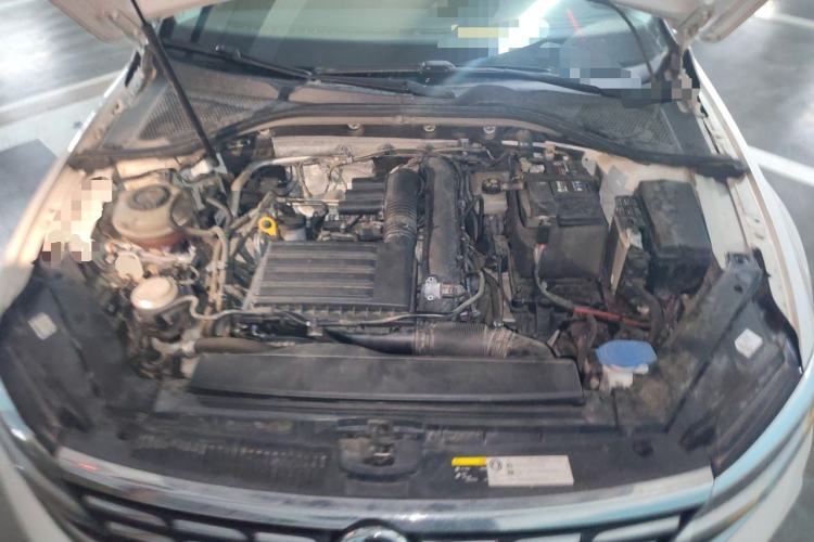 Used Volkswagen Lamando 2019 280TSI DSG Comfort Edition China VI standard Engine Bay