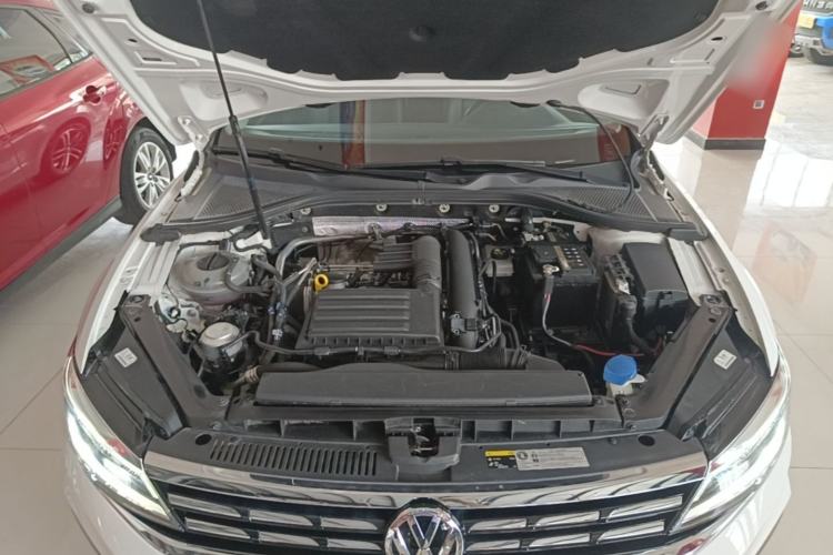 Used Volkswagen Lamando 2019 280TSI DSG Comfort Edition China VI standard Engine Bay