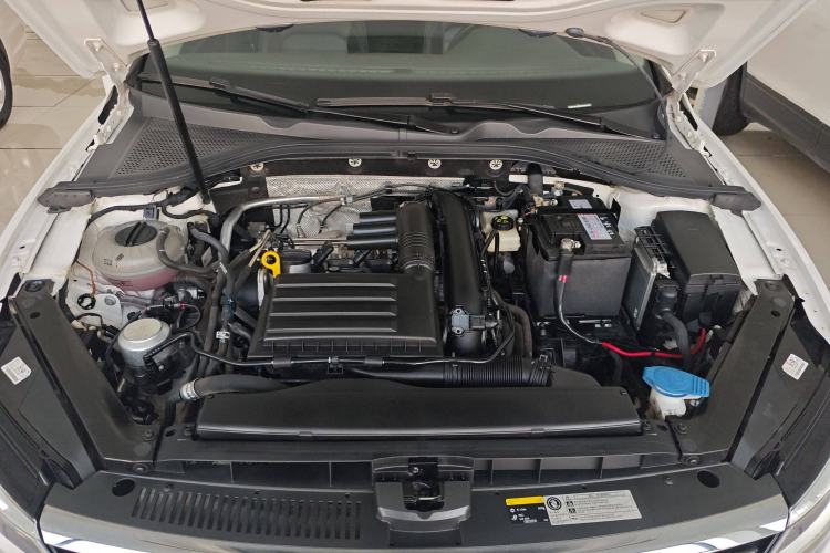 Used Volkswagen Lamando 2019 280TSI DSG Comfort Edition China VI standard Engine Bay