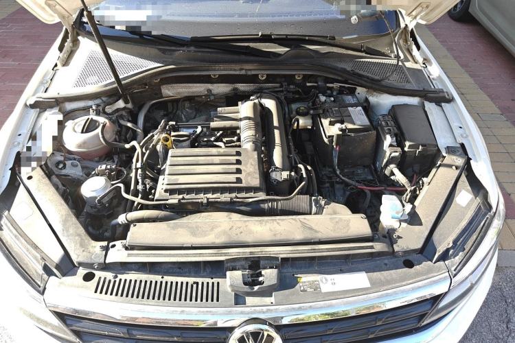 Used Volkswagen Lamando 2019 230TSI DSG Fashion Edition China VI Engine Bay