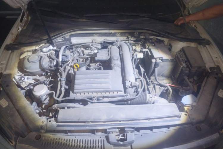 Used Volkswagen Lamando 2019 230TSI DSG Fashion Edition China V Standard Engine Bay