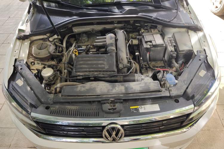 Used Volkswagen Lamando 2019 230TSI DSG Fashion Edition China VI Engine Bay