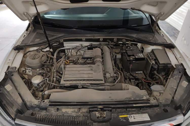 Used Volkswagen Lamando 2019 230TSI DSG Fashion Edition China VI Engine Bay