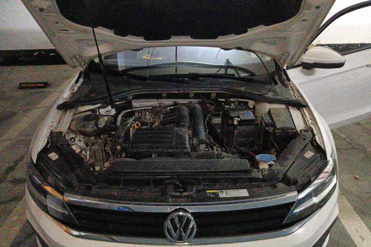 Used Volkswagen Lamando 2019 230TSI DSG Fashion Edition China V Standard Engine Bay