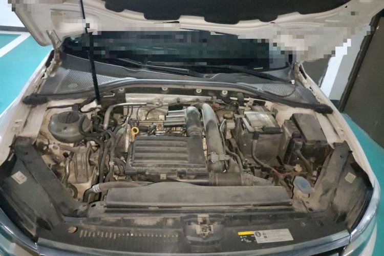 Used Volkswagen Lamando 2019 230TSI DSG Fashion Edition China V Standard Engine Bay