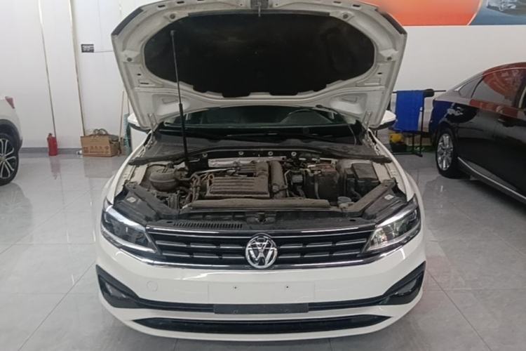 Used Volkswagen Lamando 2019 280TSI DSG Comfort Edition China V Standard Engine Bay