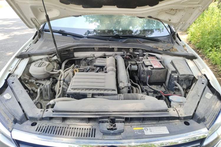 Used Volkswagen Lamando 2019 230TSI DSG Fashion Edition China V Standard Engine Bay