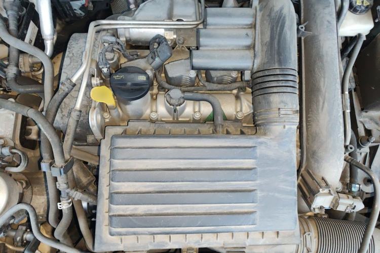 Used Volkswagen Lamando 2019 230TSI DSG Fashion Edition China VI Engine Bay
