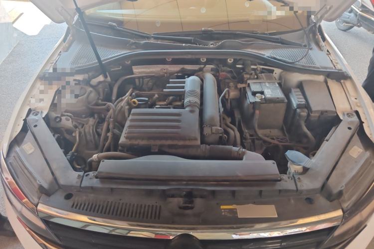 Used Volkswagen Lamando 2019 230TSI DSG Fashion Edition China V Standard Engine Bay
