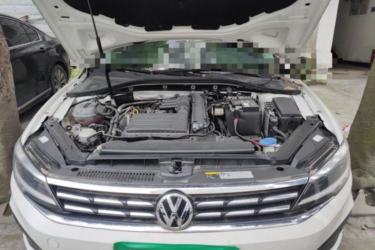 Used Volkswagen Lamando 2019 280TSI DSG Comfort Edition China VI standard Engine Bay