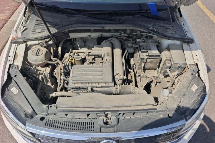 Used Volkswagen Lamando 2019 230TSI DSG Fashion Edition China VI Engine Bay