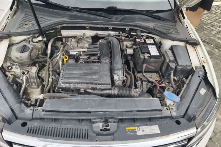 Used Volkswagen Lamando 2019 280TSI DSG Comfort Edition China V Standard Engine Bay