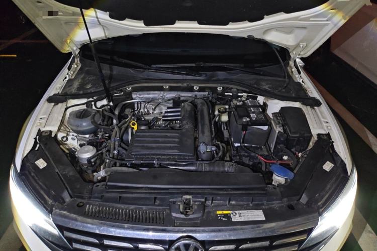 Used Volkswagen Lamando 2019 230TSI DSG Vision Edition China VI Standard Engine Bay