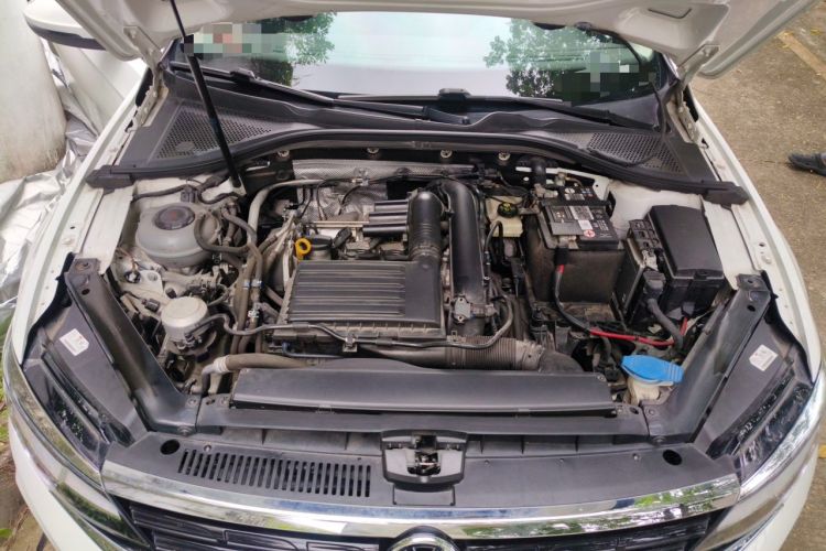 Used Volkswagen Lamando 2019 230TSI DSG Fashion Edition China VI Engine Bay