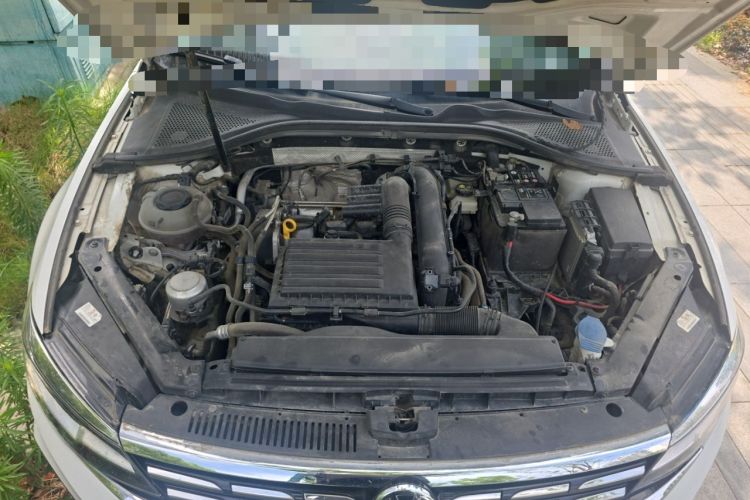 Used Volkswagen Lamando 2019 230TSI DSG Vision Edition China VI Standard Engine Bay