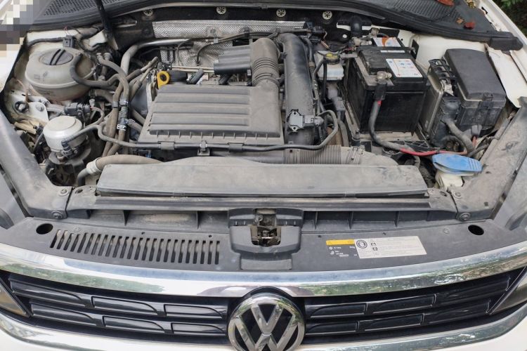 Used Volkswagen Lamando 2019 230TSI DSG Fashion Edition China VI Engine Bay