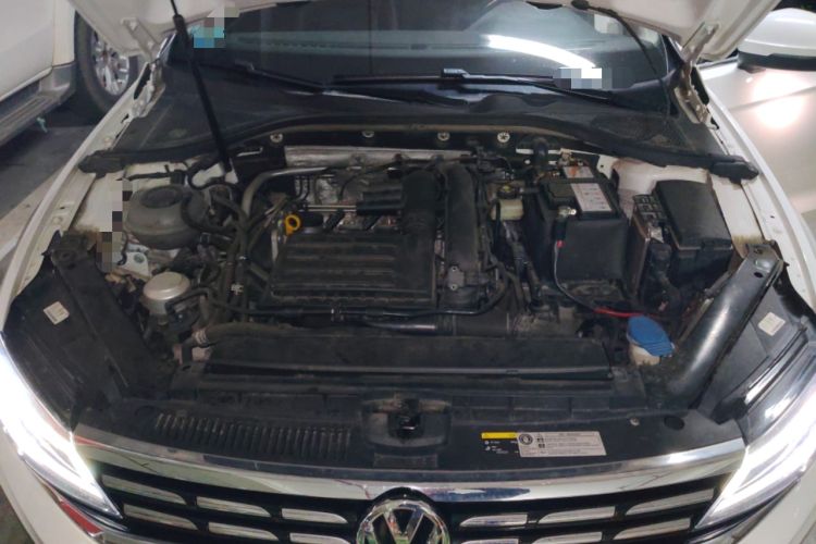 Used Volkswagen Lamando 2019 280TSI DSG Comfort Edition China VI standard Engine Bay