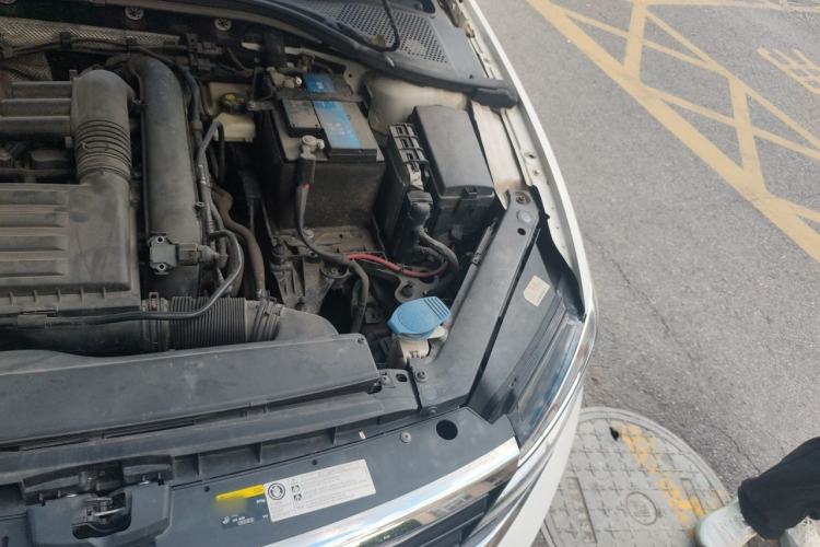 Used Volkswagen Lamando 2019 230TSI DSG Fashion Edition China VI Engine Bay Left