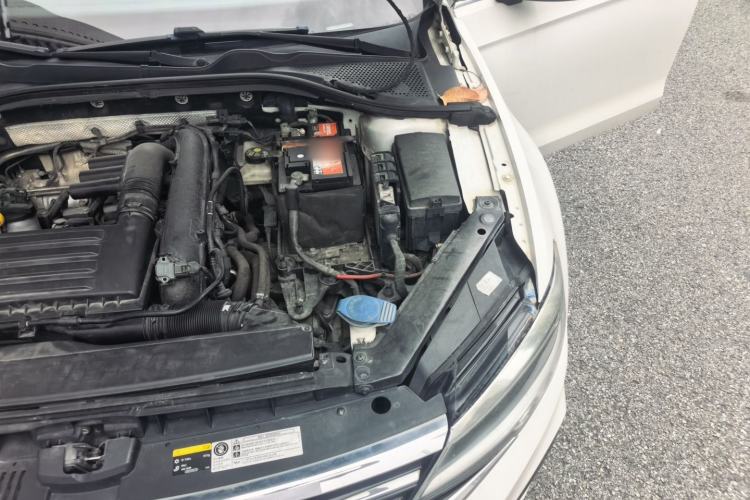 Used Volkswagen Lamando 2019 280TSI DSG Comfort Edition China VI standard Engine Bay Left