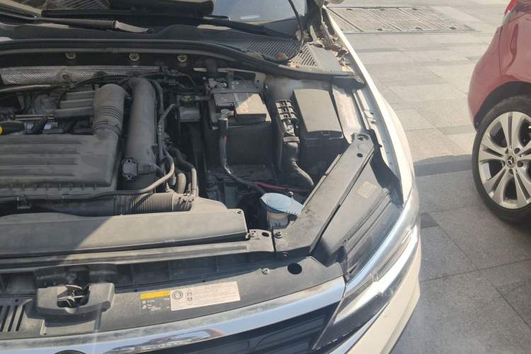 Used Volkswagen Lamando 2019 230TSI DSG Fashion Edition China VI Engine Bay Left