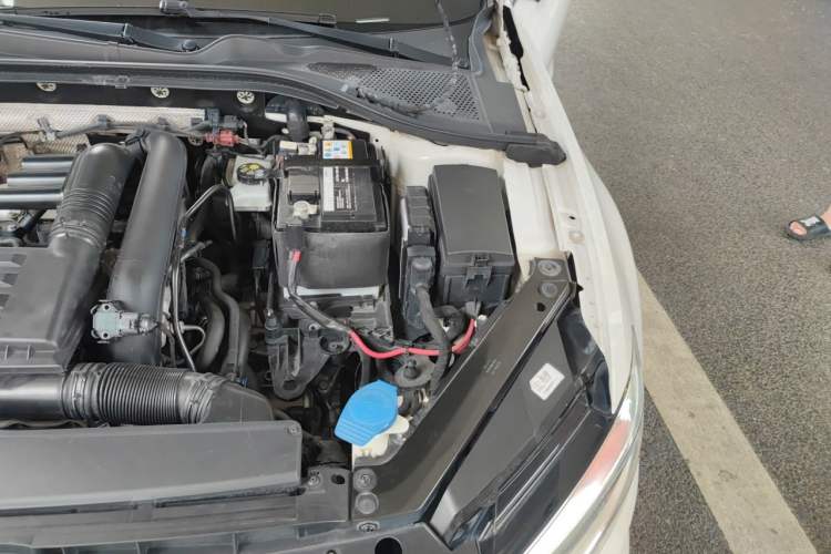 Used Volkswagen Lamando 2019 280TSI DSG Comfort Edition China VI standard Engine Bay Left