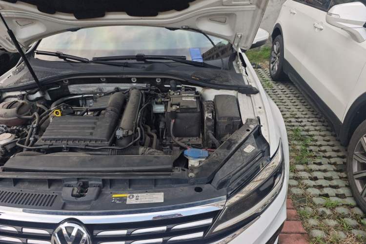 Used Volkswagen Lamando 2019 280TSI DSG Comfort Edition China VI standard Engine Bay Left