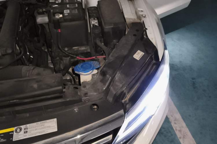 Used Volkswagen Lamando 2019 280TSI DSG Comfort Edition China VI standard Engine Bay Left