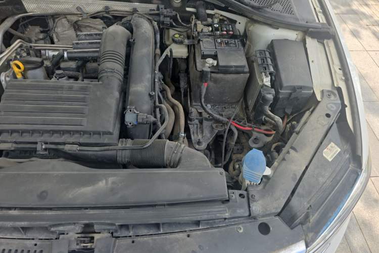 Used Volkswagen Lamando 2019 230TSI DSG Vision Edition China VI Standard Engine Bay Left