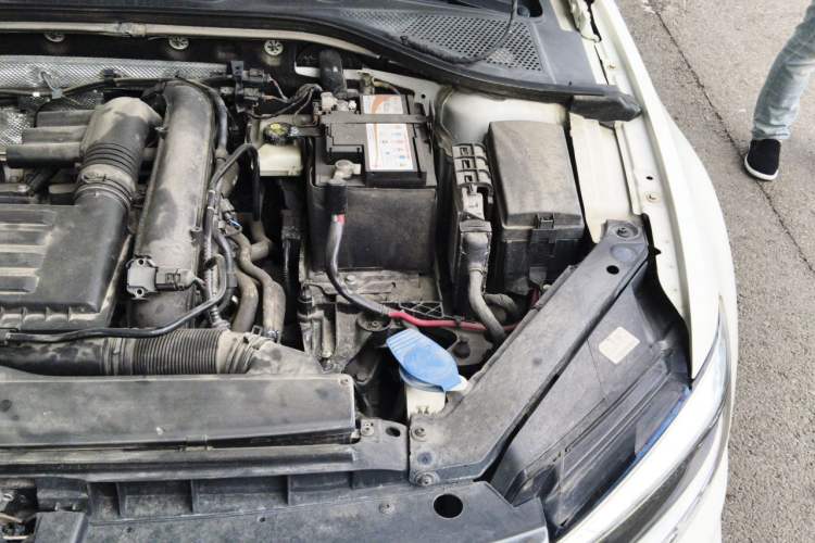 Used Volkswagen Lamando 2019 280TSI DSG Comfort Edition China VI standard Engine Bay Left