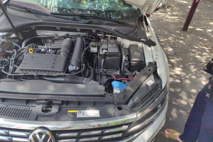 Used Volkswagen Lamando 2019 280TSI DSG Comfort Edition China VI standard Engine Bay Left