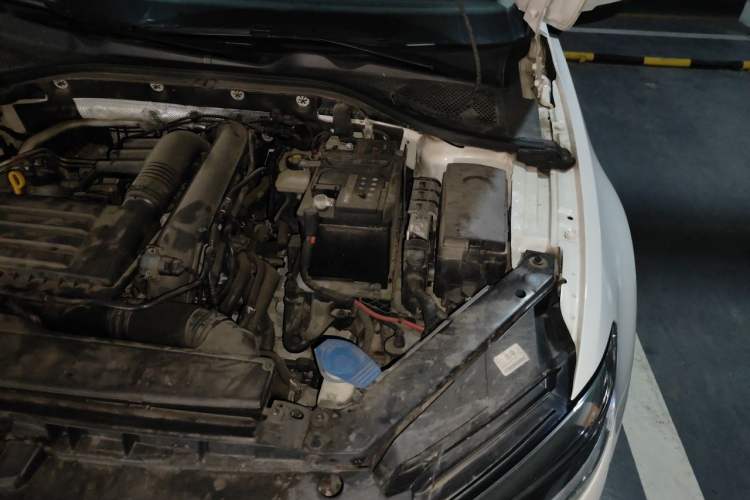 Used Volkswagen Lamando 2019 280TSI DSG Comfort Edition China VI standard Engine Bay Left