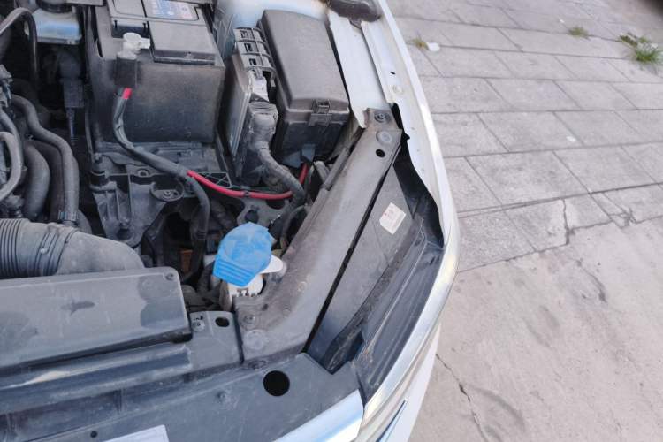 Used Volkswagen Lamando 2019 280TSI DSG Comfort Edition China VI standard Engine Bay Left