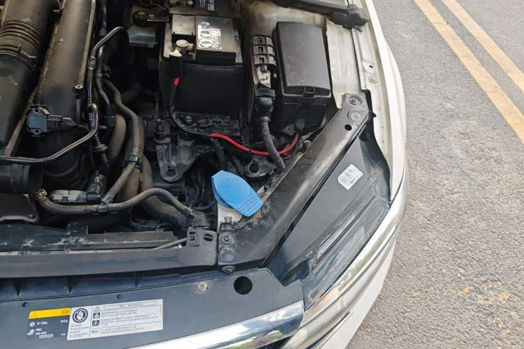 Used Volkswagen Lamando 2019 230TSI DSG Fashion Edition China VI Engine Bay Left