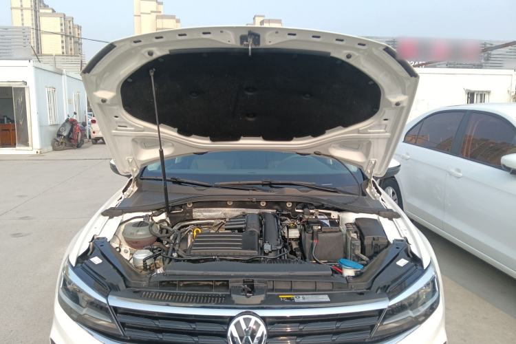 Used Volkswagen Lamando 2019 230TSI DSG Fashion Edition China VI Engine Bay