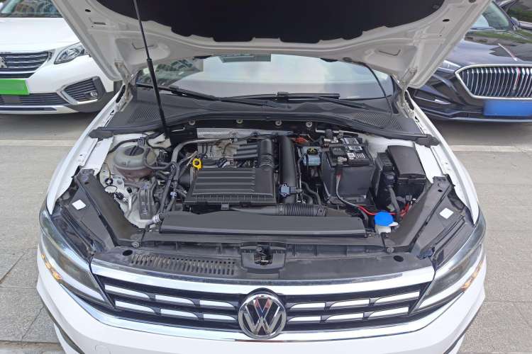 Used Volkswagen Lamando 2019 280TSI DSG Comfort Edition China V Standard Engine Bay