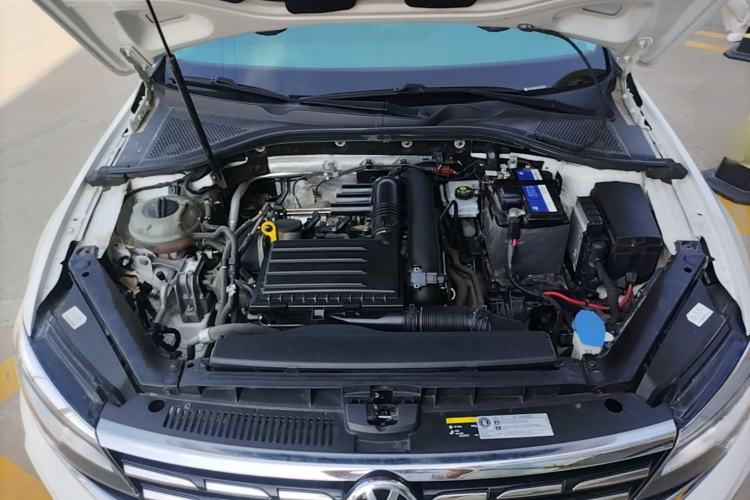 Used Volkswagen Lamando 2019 230TSI DSG Fashion Edition China V Standard Engine Bay