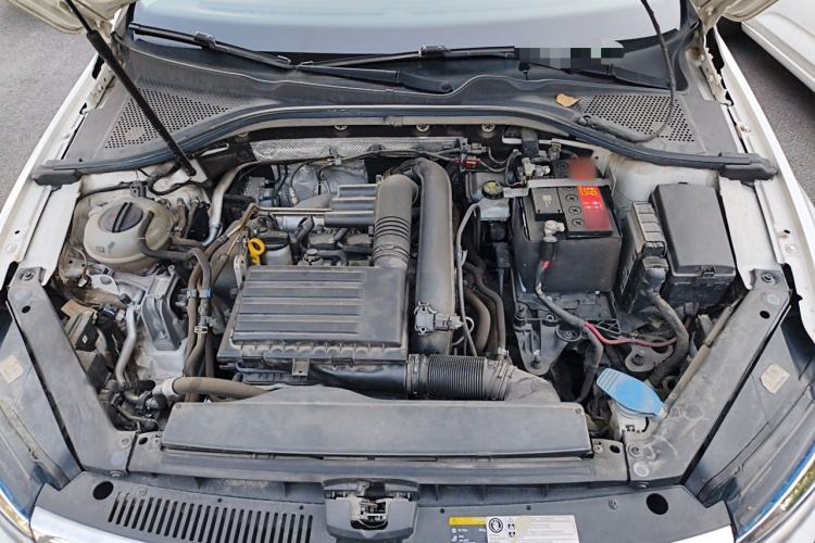 Used Volkswagen Lamando 2019 280TSI DSG Comfort Edition China V Standard Engine Bay