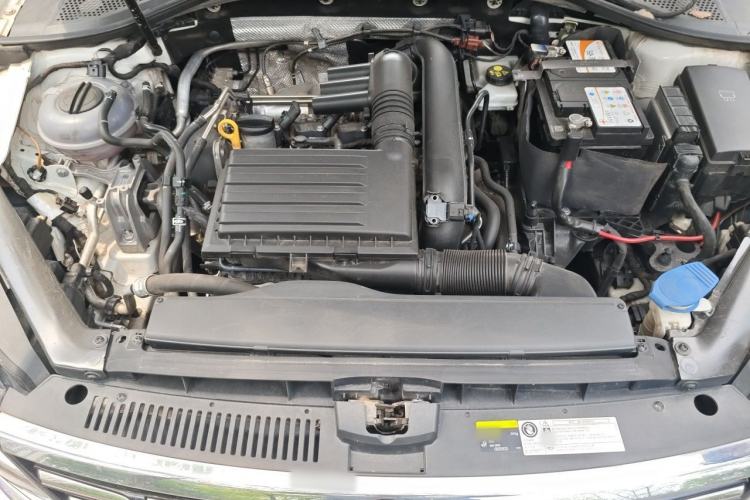Used Volkswagen Lamando 2019 230TSI DSG Fashion Edition China V Standard Engine Bay