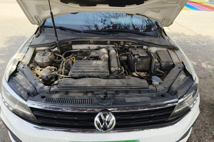 Used Volkswagen Lamando 2019 230TSI DSG Fashion Edition China VI Engine Bay