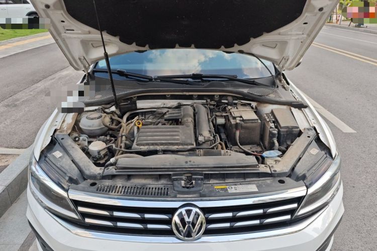 Used Volkswagen Lamando 2019 280TSI DSG Comfort Edition China VI standard Engine Bay