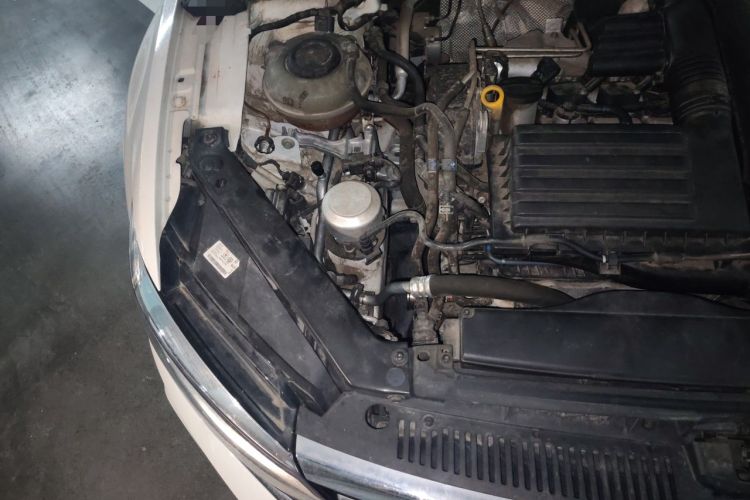 Used Volkswagen Lamando 2019 280TSI DSG Comfort Edition China VI standard Engine Bay Right