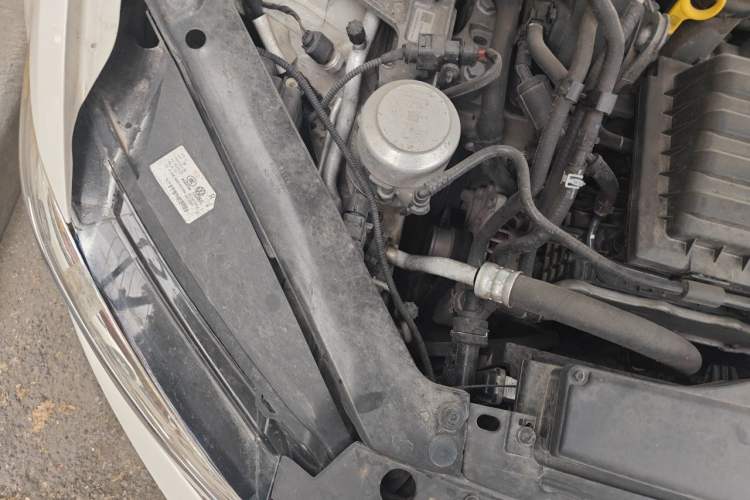 Used Volkswagen Lamando 2019 230TSI DSG Fashion Edition China VI Engine Bay Right