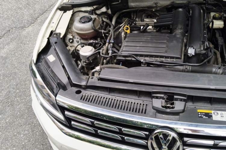 Used Volkswagen Lamando 2019 280TSI DSG Comfort Edition China VI standard Engine Bay Right