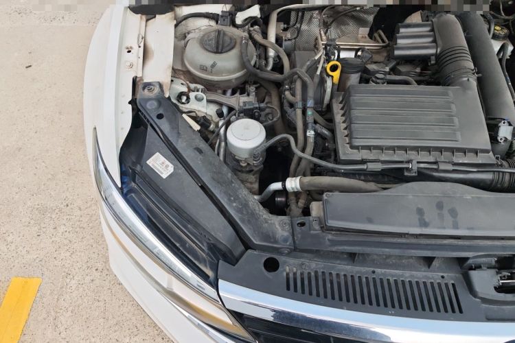 Used Volkswagen Lamando 2019 230TSI DSG Fashion Edition China VI Engine Bay Right