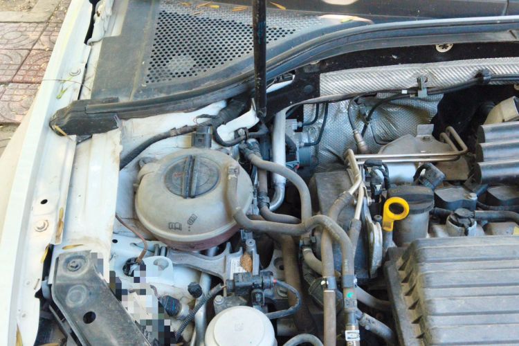 Used Volkswagen Lamando 2019 280TSI DSG Comfort Edition China VI standard Engine Bay Right